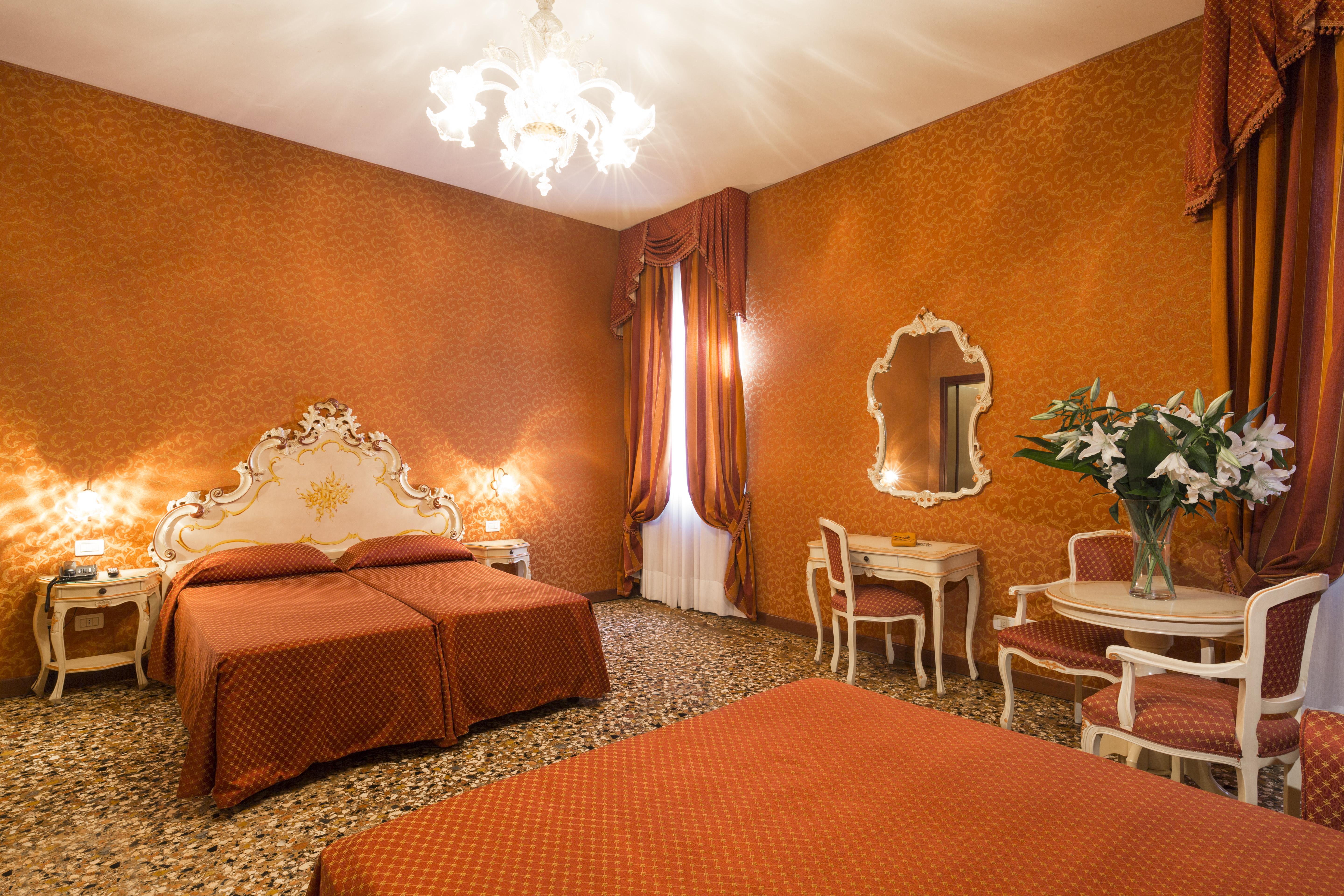 Palazzo Guardi 3*