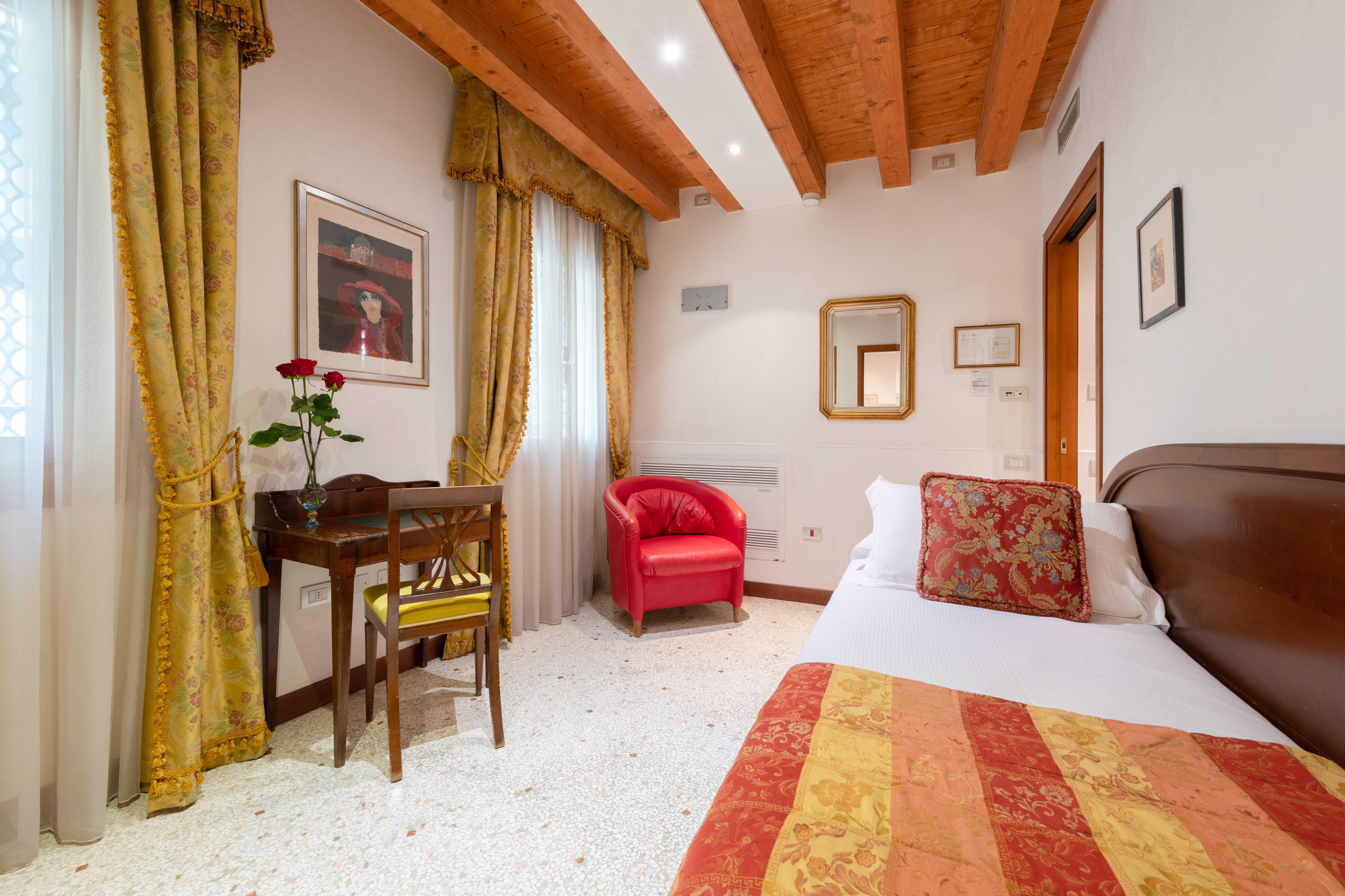 Palazzina Fortuny Bed & Breakfast Venetië