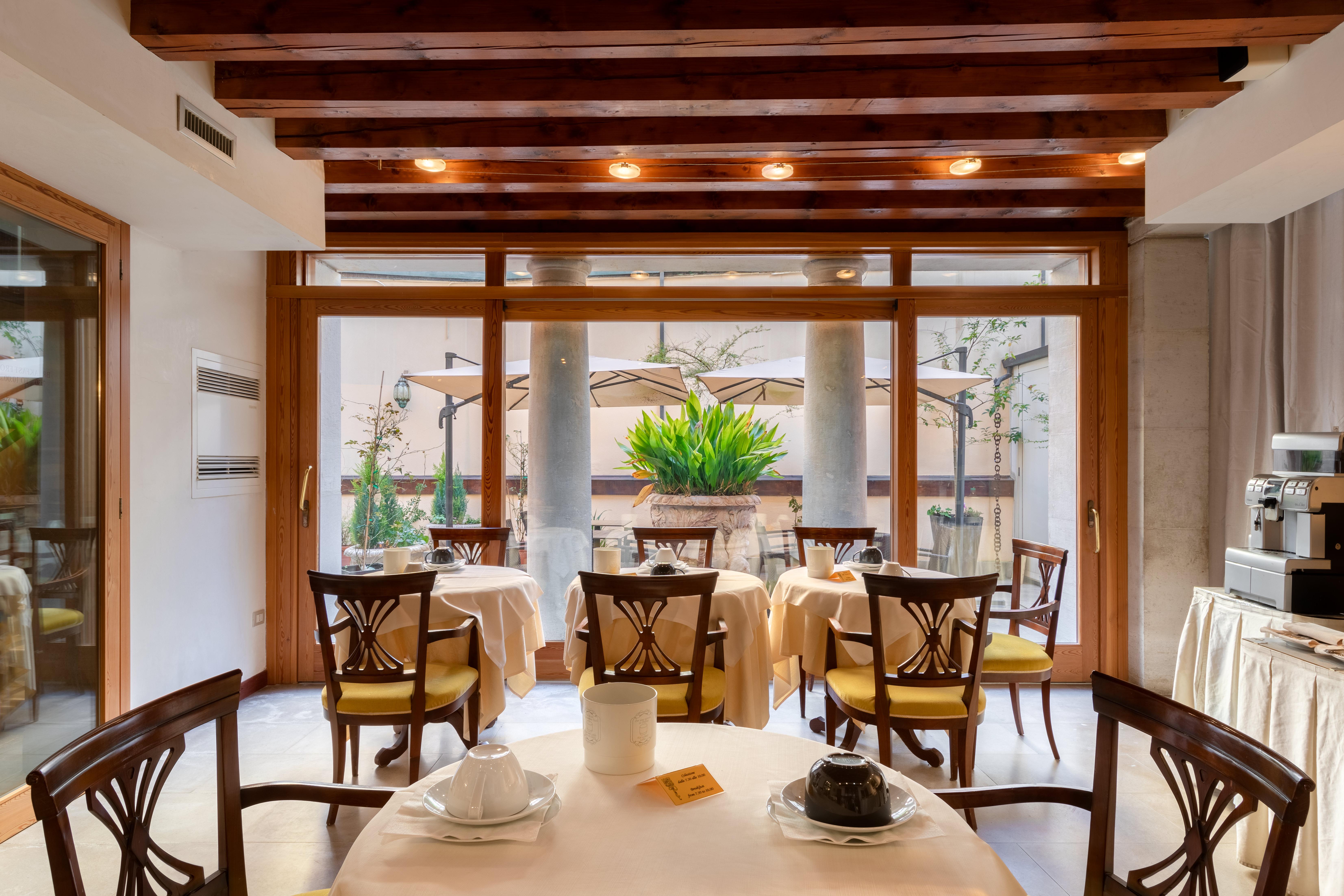 Palazzina Fortuny Bed & Breakfast 3*
