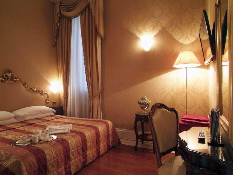 Ca' Gottardi Couette-café 3*