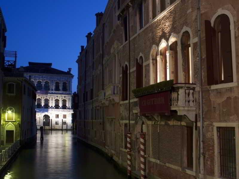 Couette-café Ca' Gottardi 3*