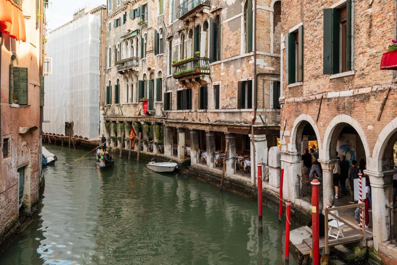 Al Sotoportego * Venedig