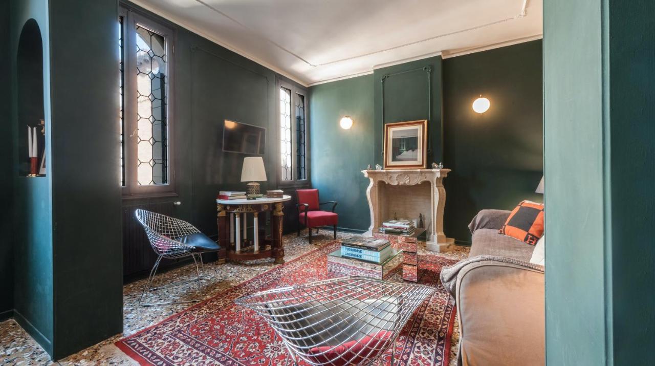 Stylish Renovated In The Heart Of The City * Venezia