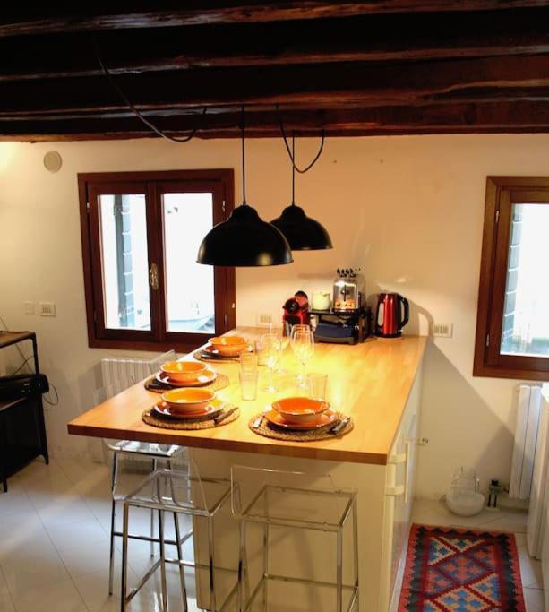 Erbe Canal View Private House