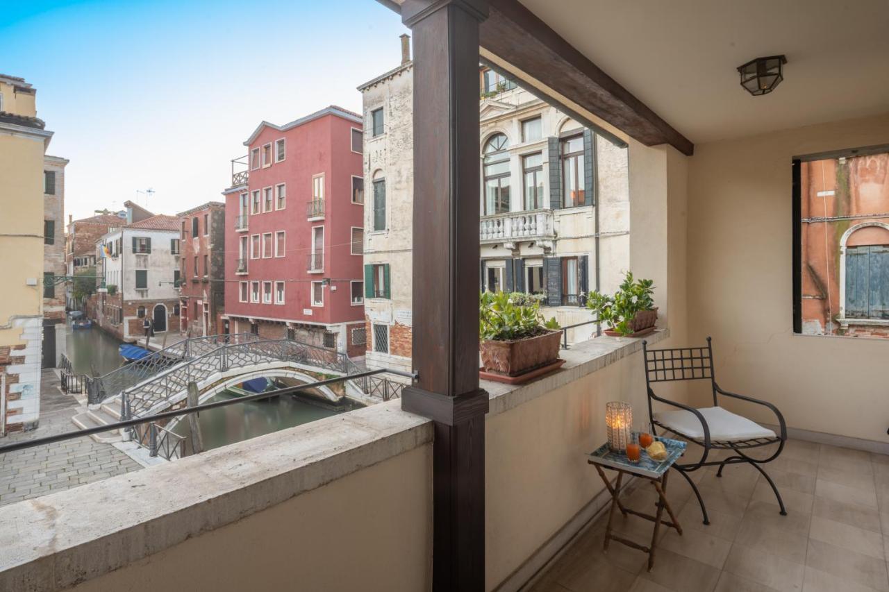 Garden Mansion With Private Mooring R&r Appartamento