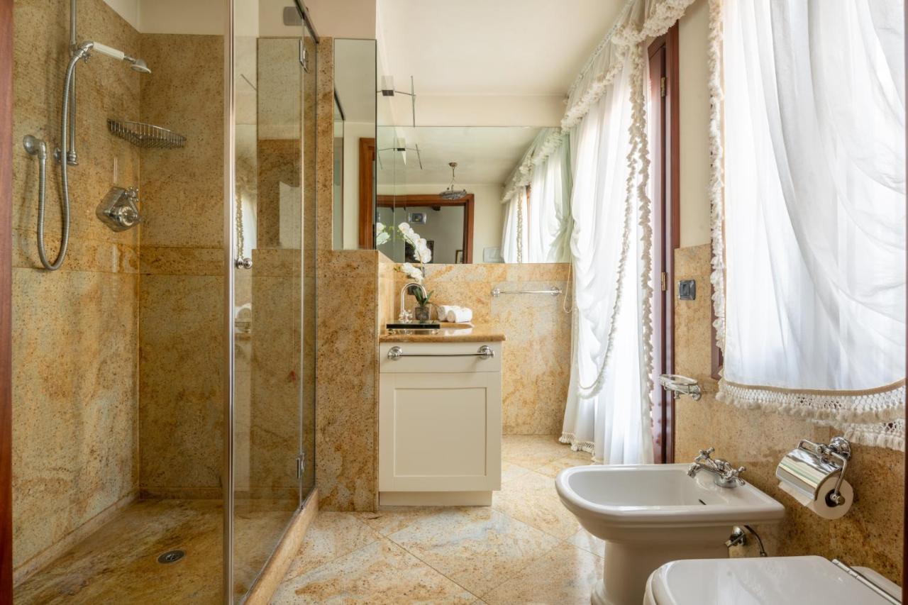 Garden Mansion With Private Mooring R&r Appartamento