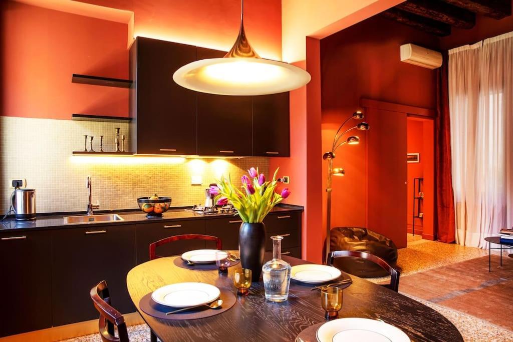 Ca Regina Panada - Passion On The Canal Appartement