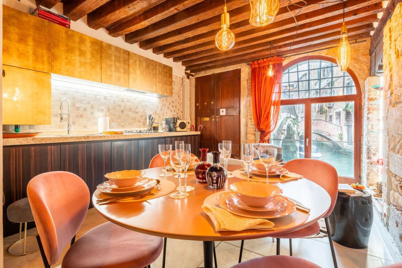 Appartement Casa Manina Sul Ponte - Your Private Canal View Venise