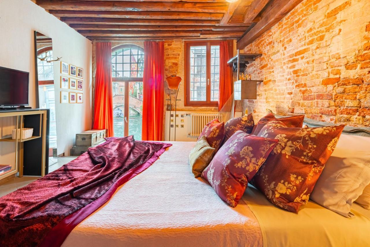 Casa Manina Sul Ponte - Your Private Canal View Appartement