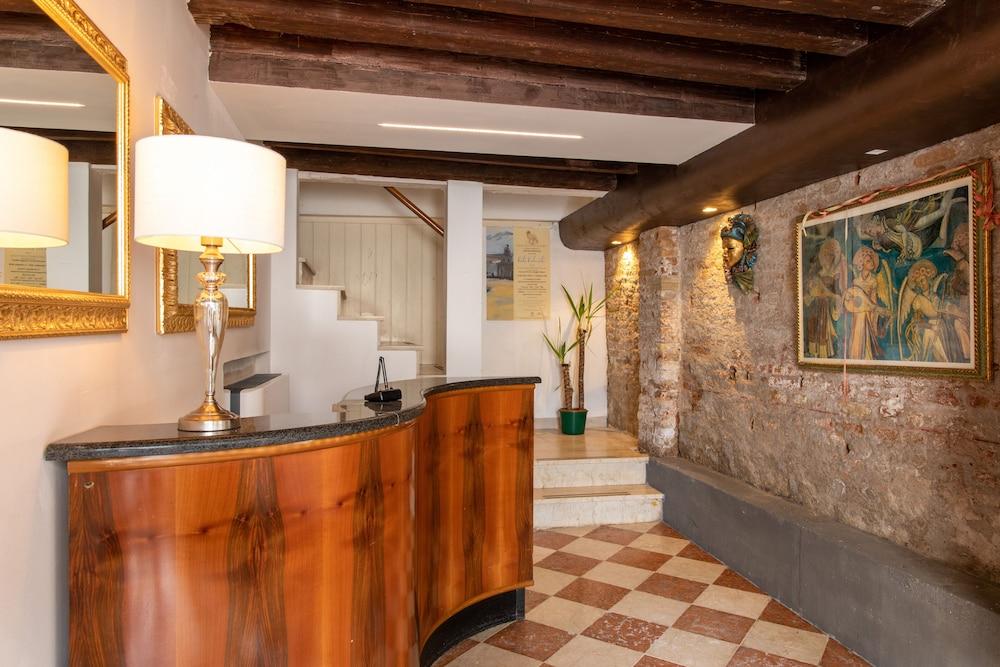 Affittacamere Charming Palace Santa Fosca