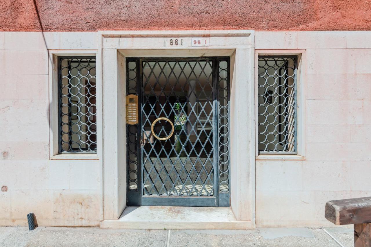 Guesthost - Venezia Santa Lucia Station Lovely Flat! Appartement *