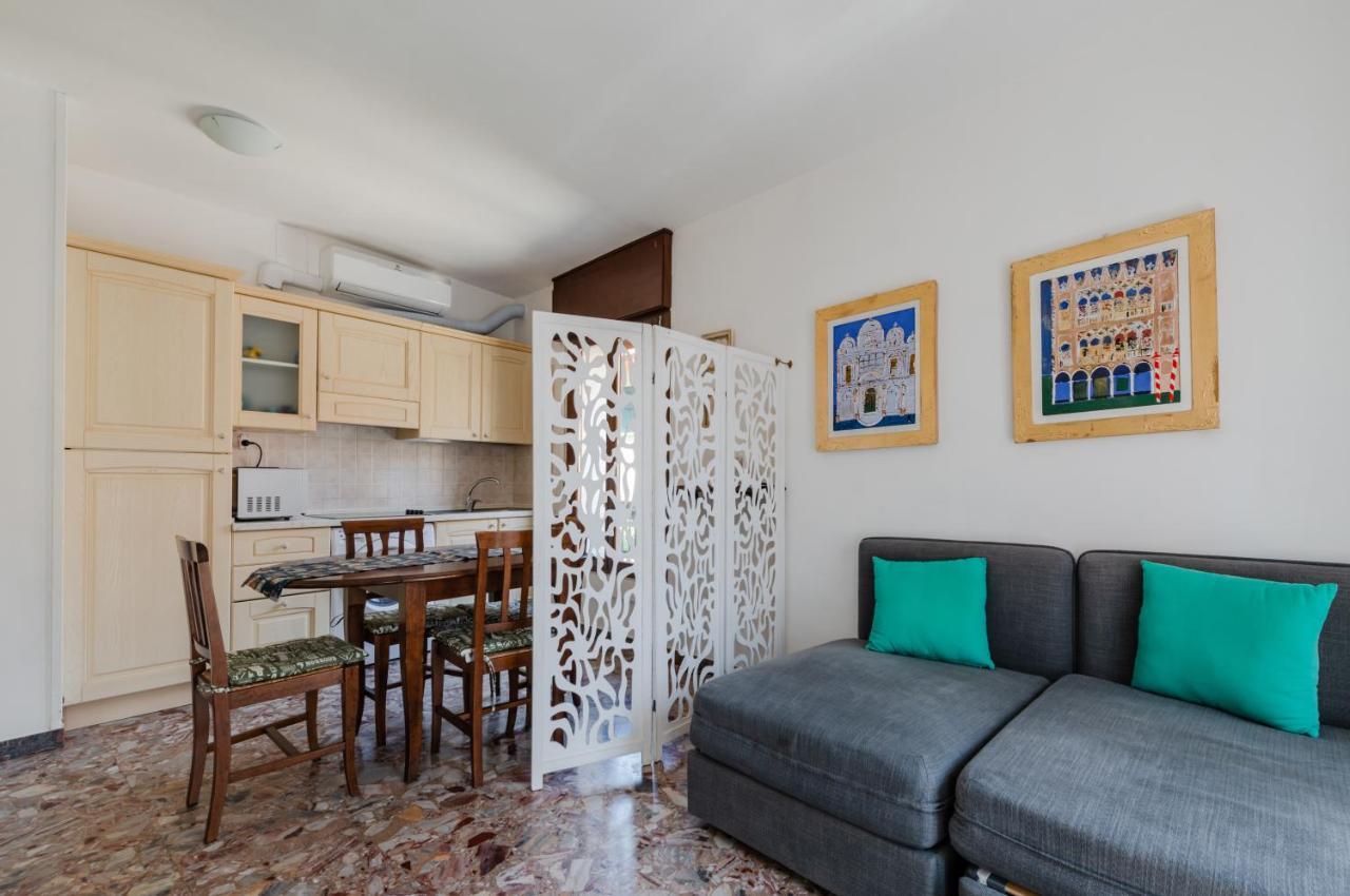 Appartement Guesthost - Venezia Santa Lucia Station Lovely Flat! *