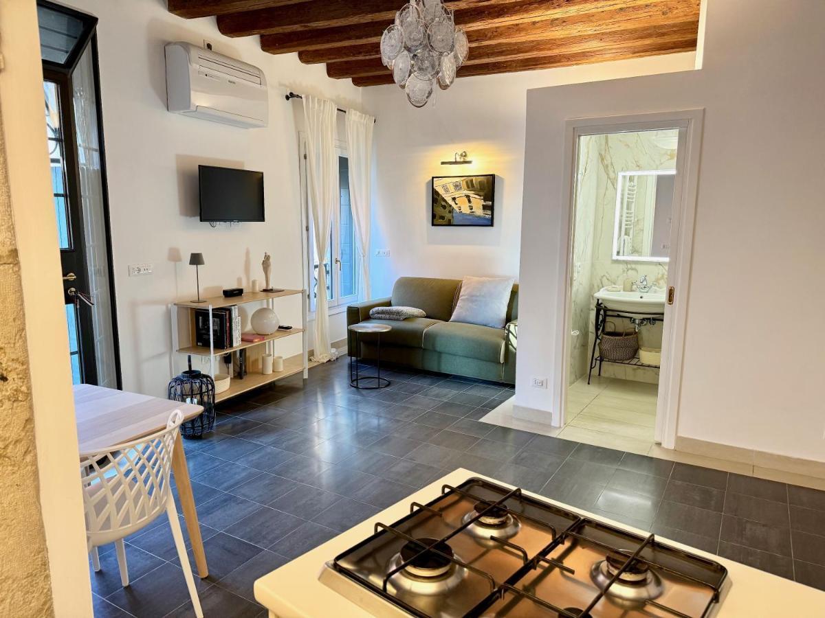 Ca Penini - Canal View Apartment Venice