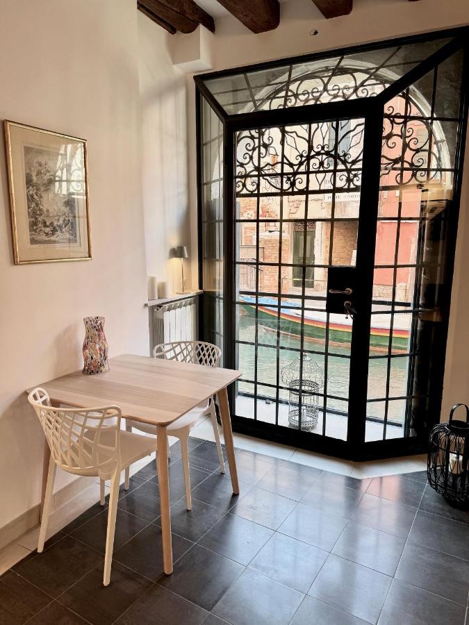 Ca Penini - Canal View Apartment Venice