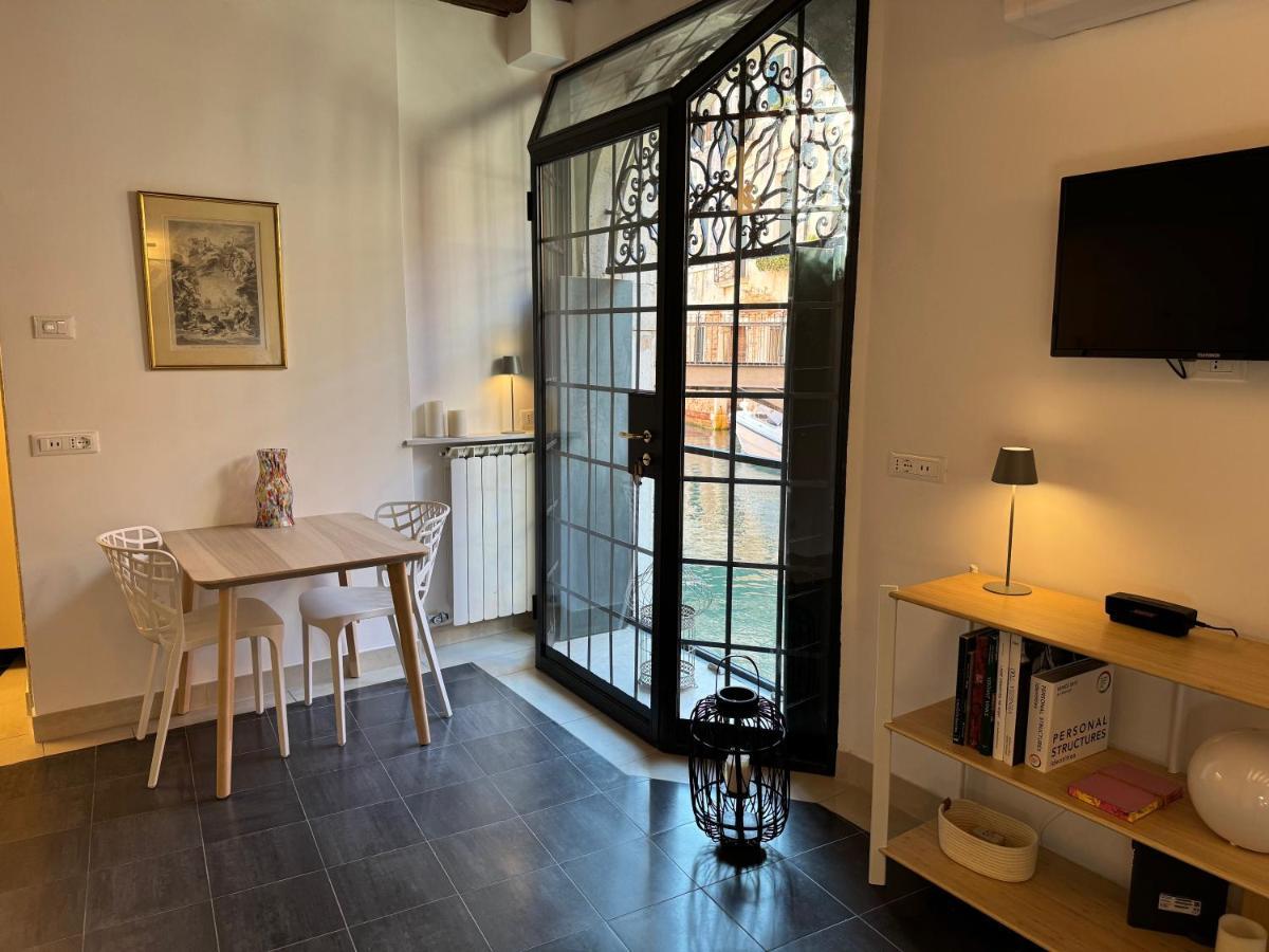 Apartment Ca Penini - Canal View Venice