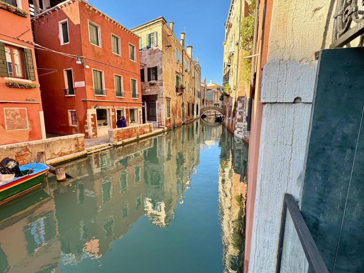 Ca Penini - Canal View Venice