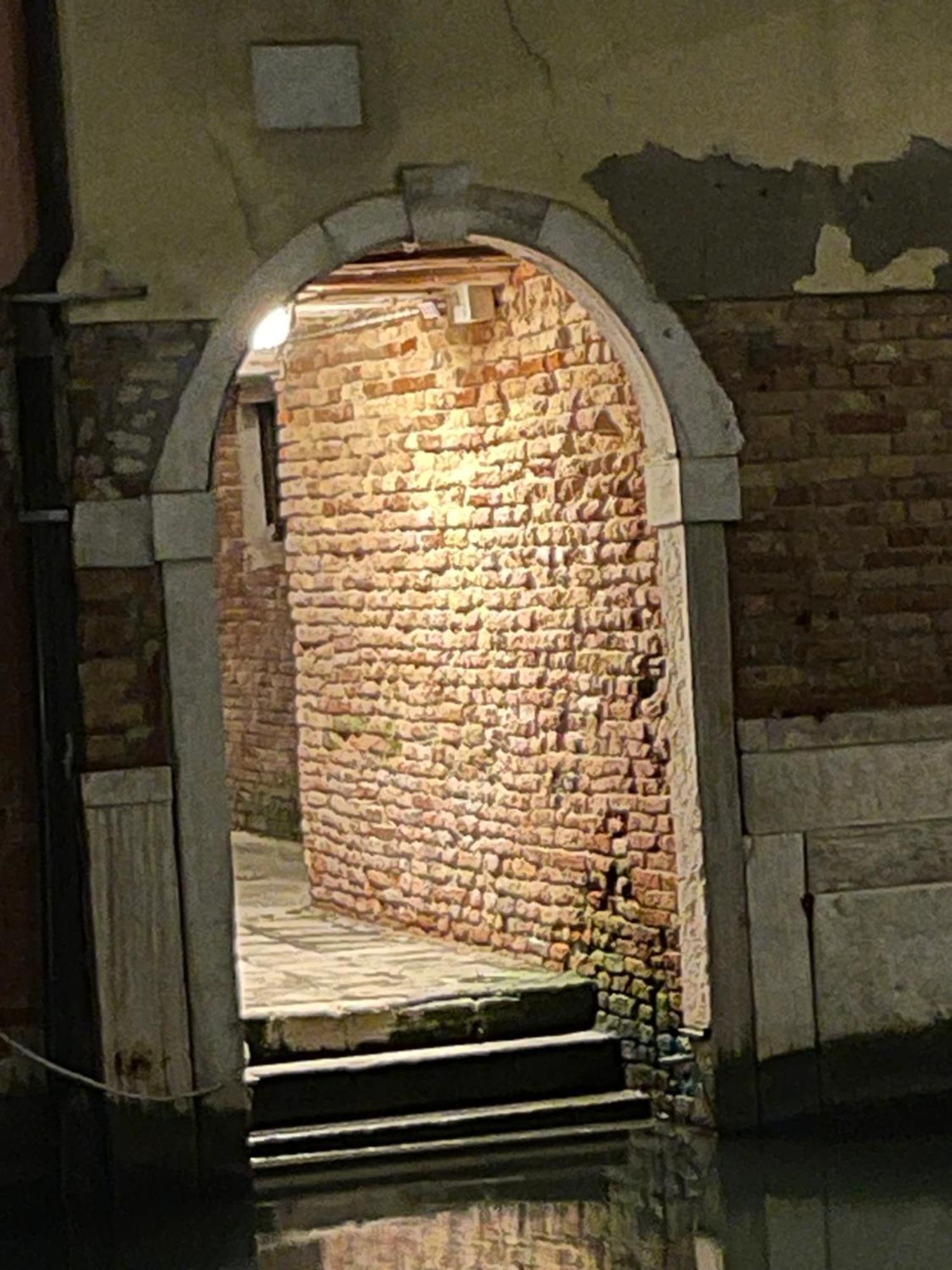 Exclusive Only For * Venetië