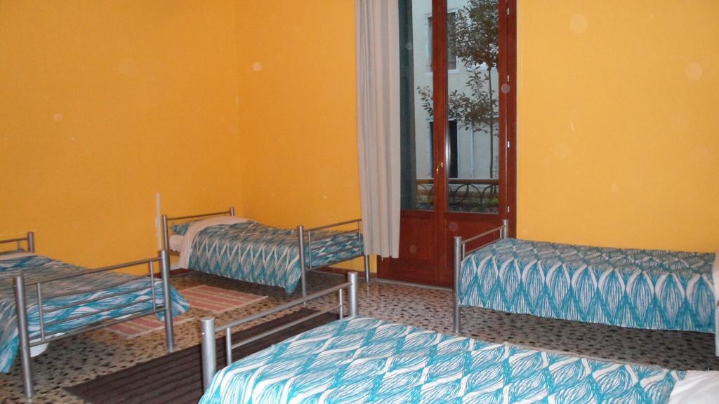 Youth Palace Auberge de jeunesse *