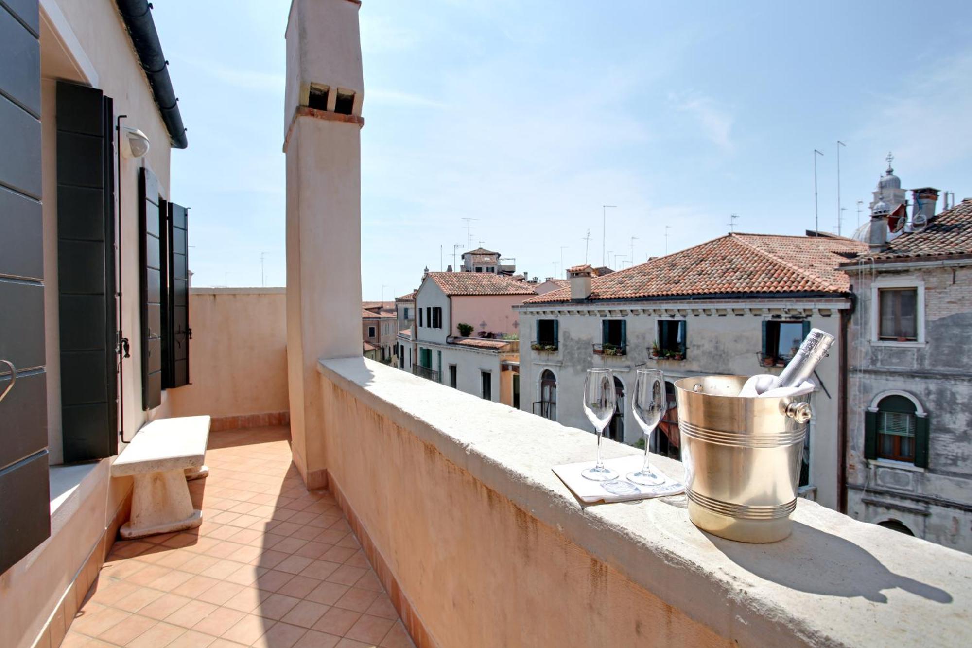 Palazzo Schiavoni Residenza D'epoca 3*