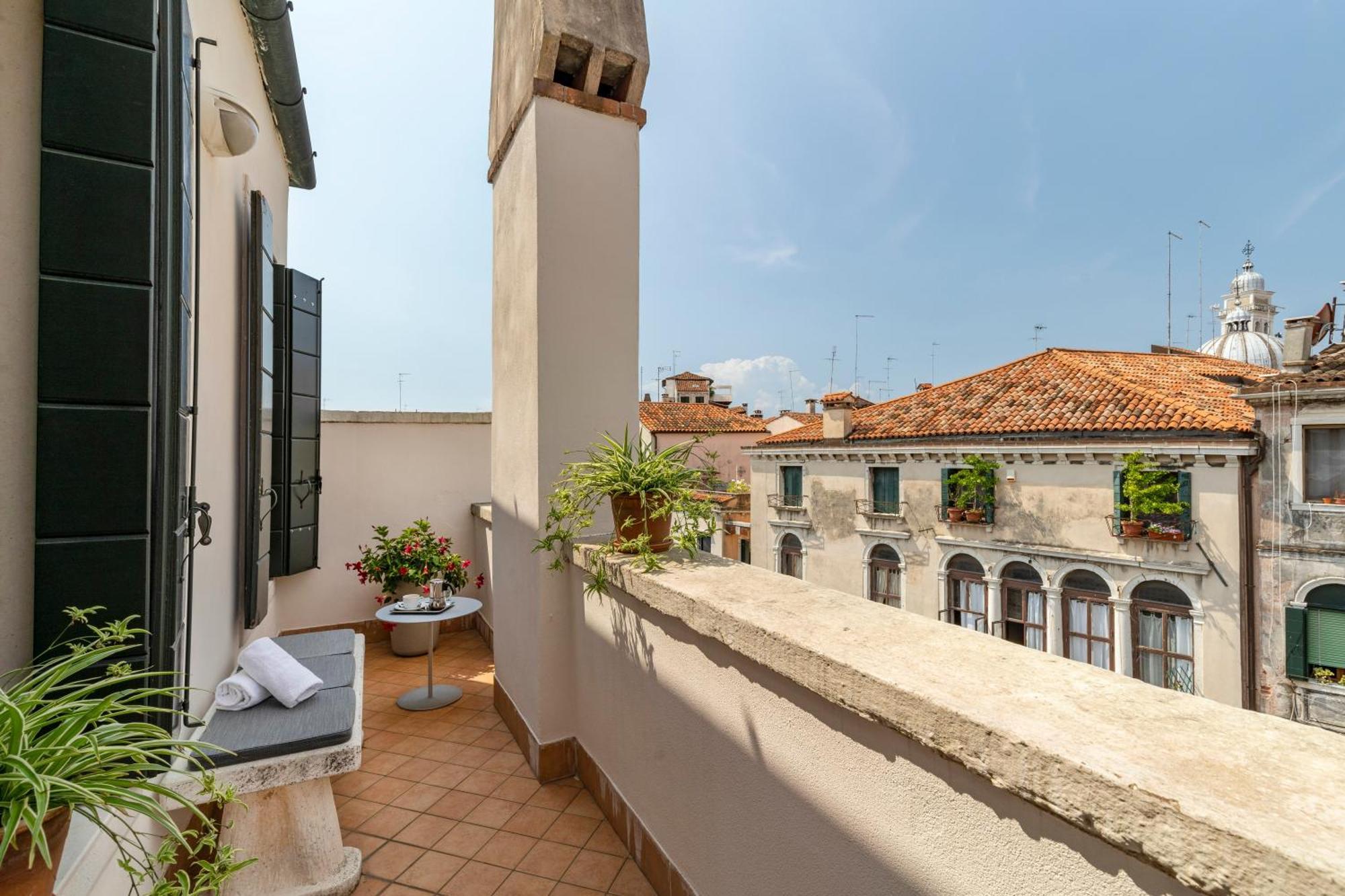 Palazzo Schiavoni Residenza D'epoca Affittacamere