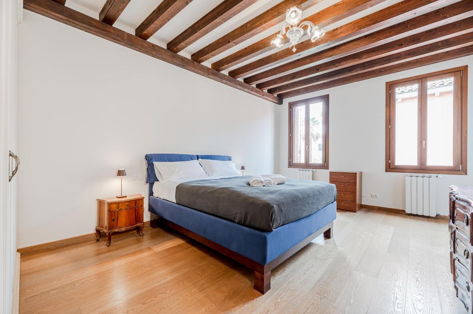 Appartement Elegant 7 Minutes From Piazza San Marco!