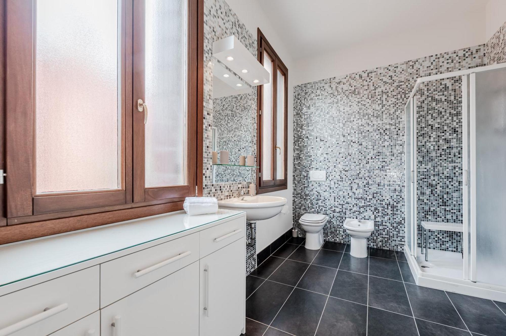 Elegant 7 Minutes From Piazza San Marco! Venise