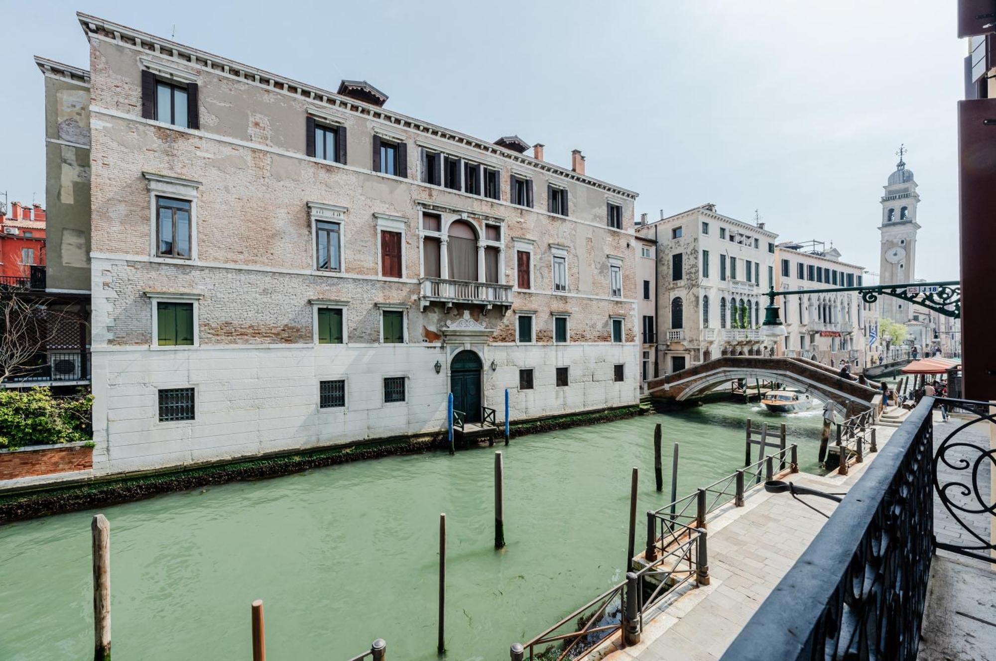 Elegant 7 Minutes From Piazza San Marco! Appartement Venise