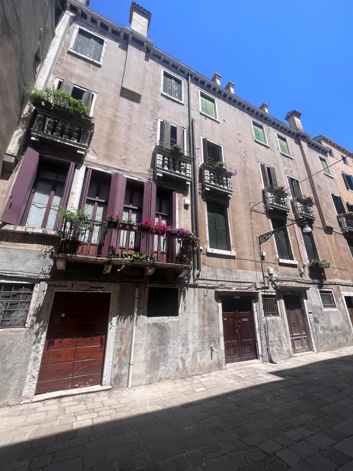Gasthuis Palazzo Titti Rialto *
