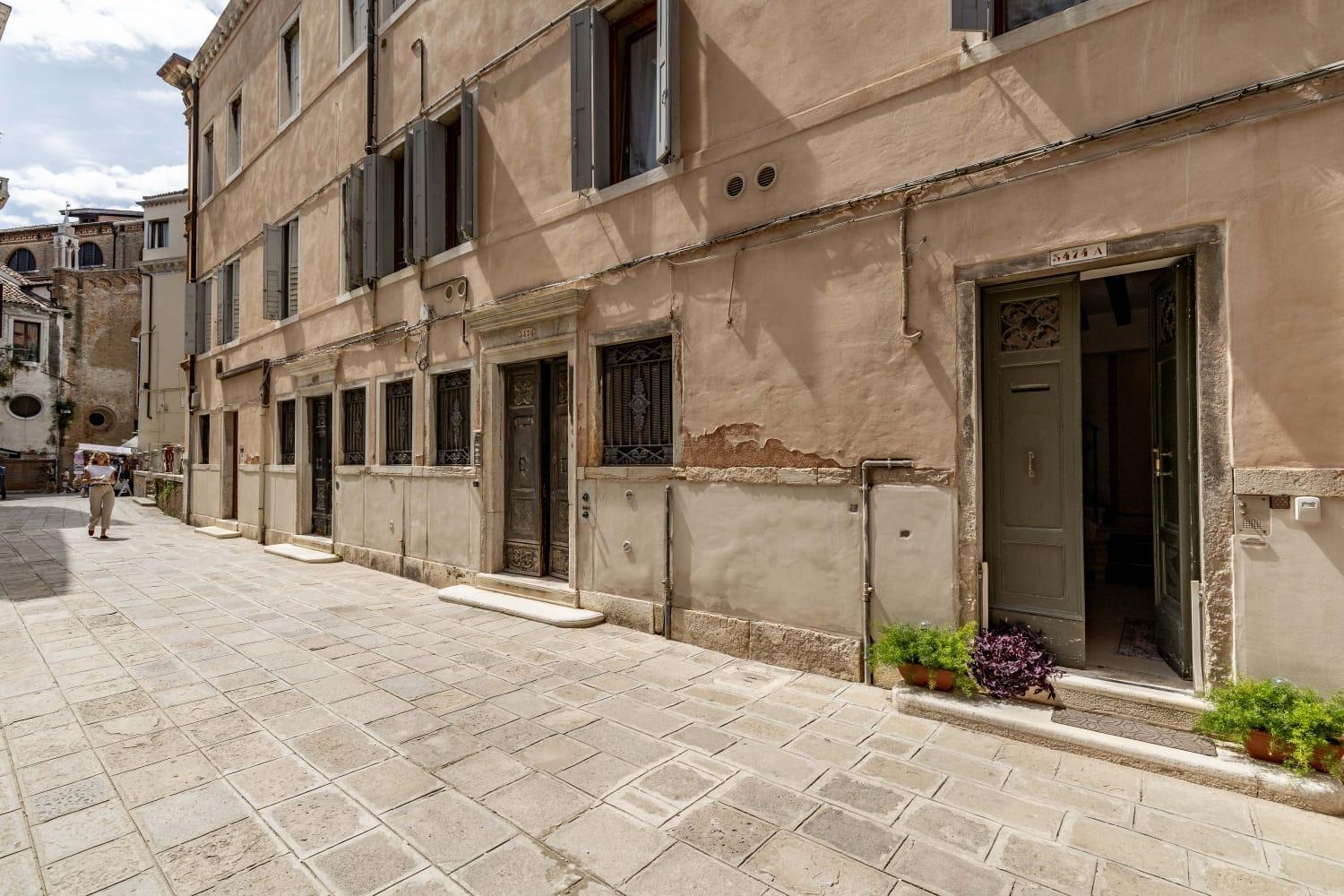 Ca' Pestrin House - San Marco Square Appartement *