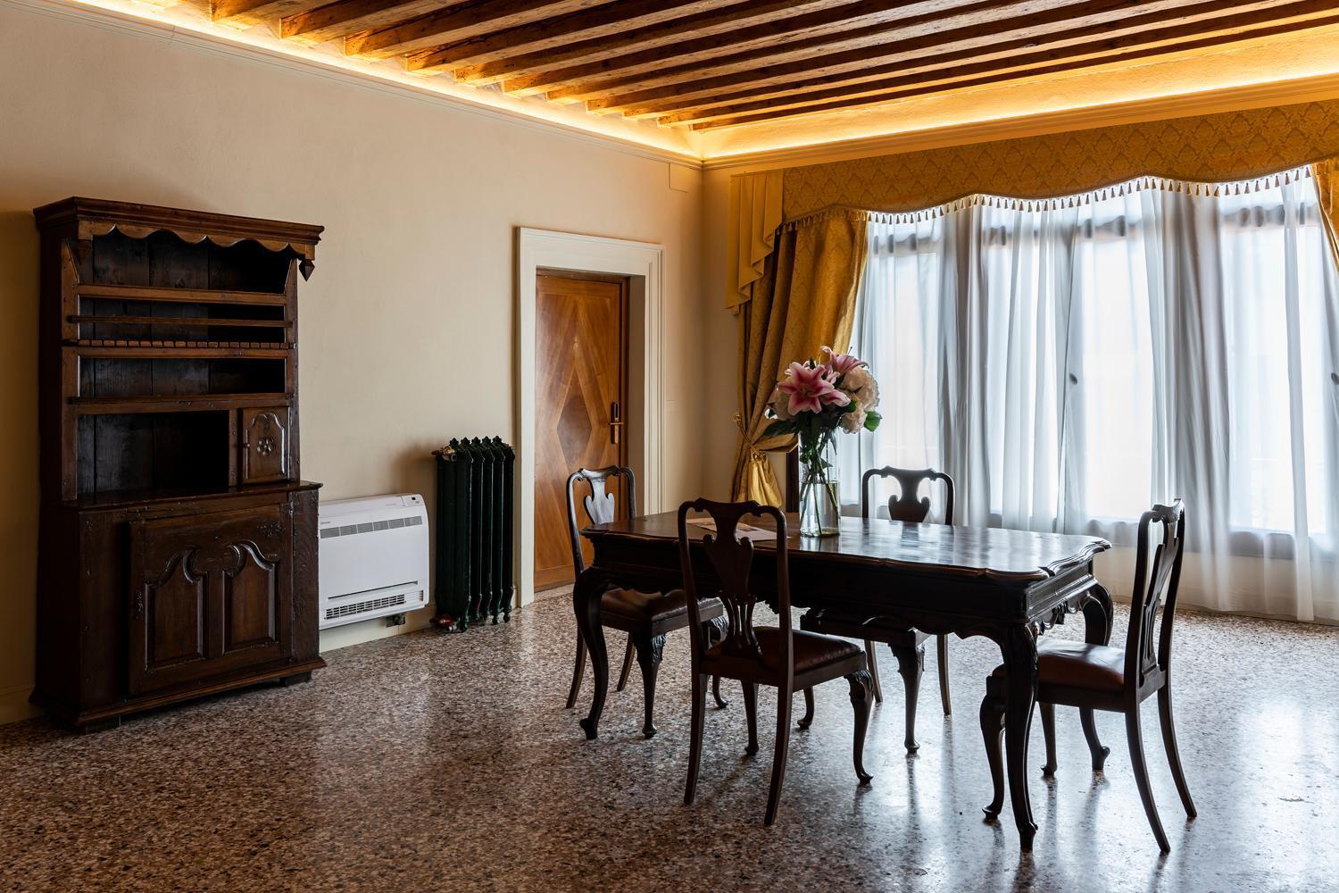Palazzo Titti Rialto * Venetië