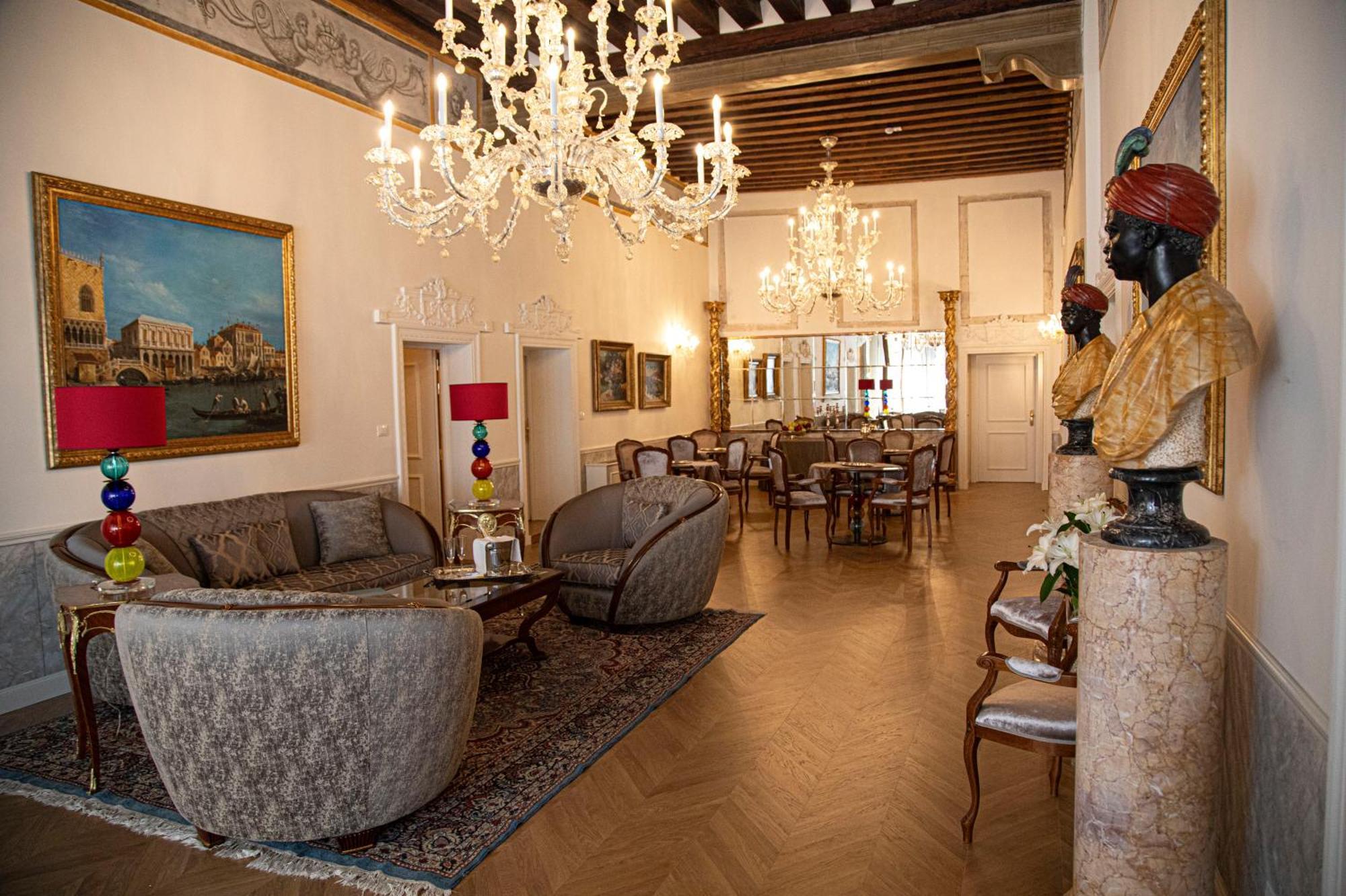 Palazzo Dei Mori 3* Venice