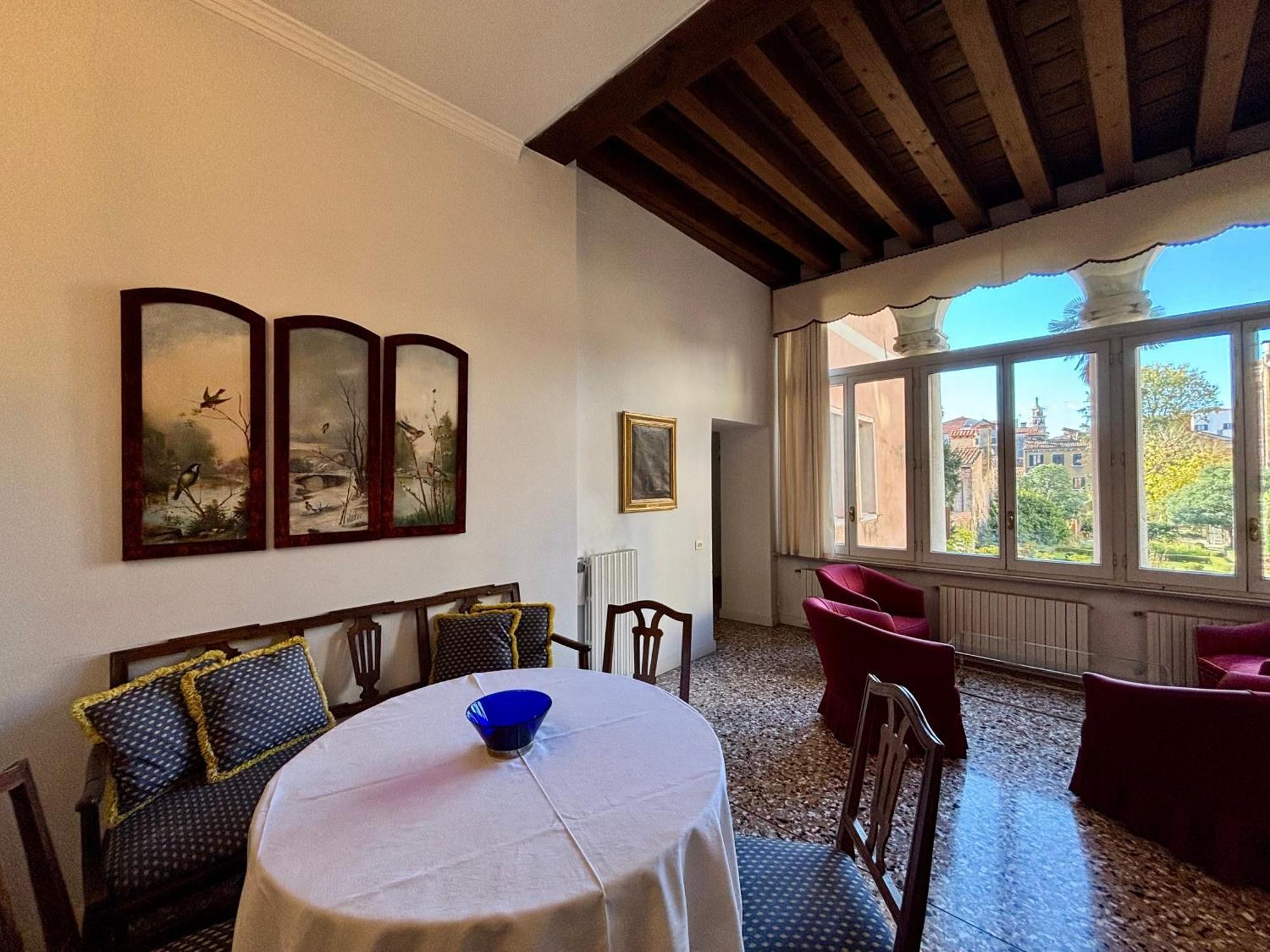 Il Giardino Segreto Di Monty Don Sul Canal Grande Appartement
