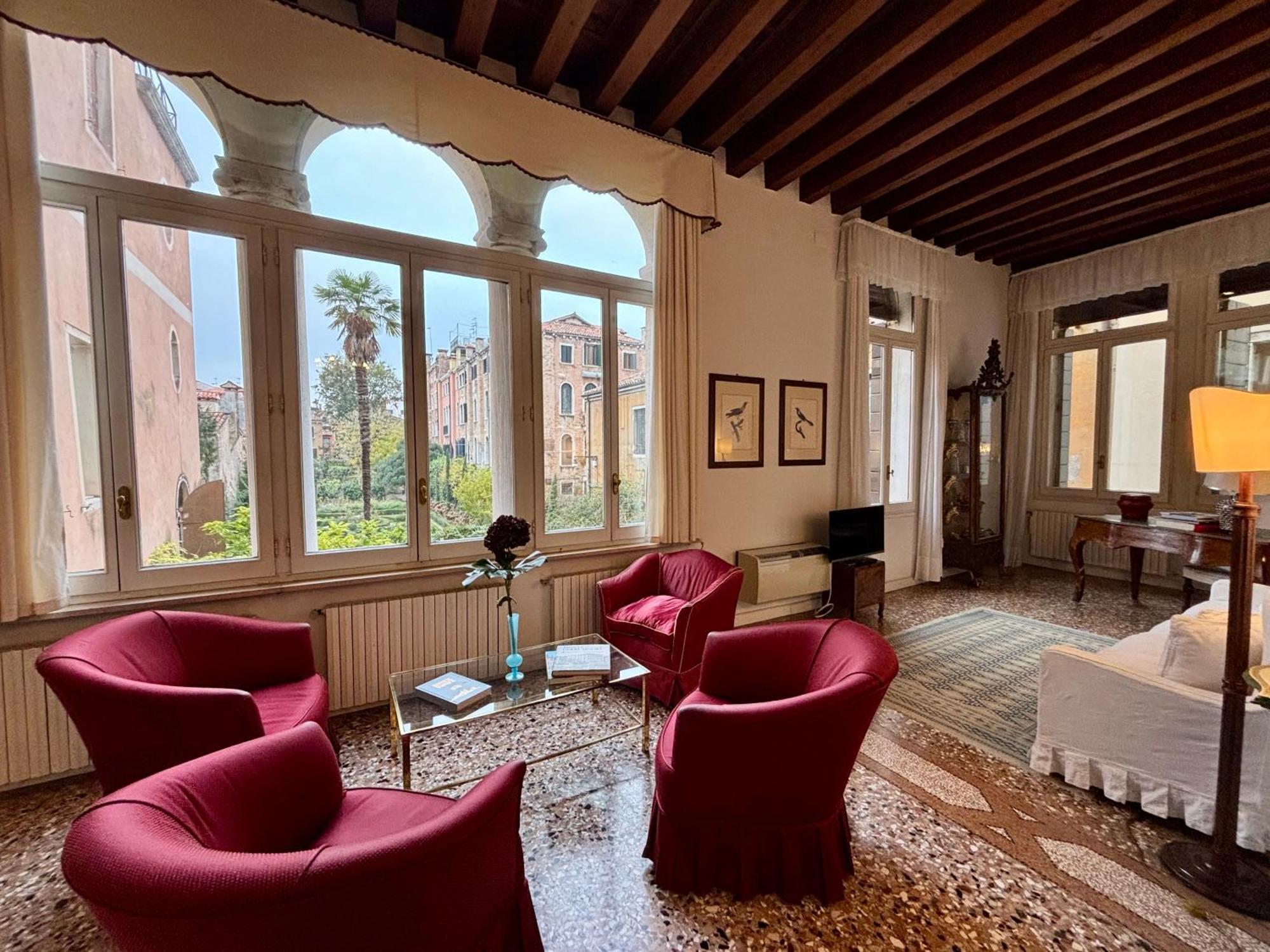 Il Giardino Segreto Di Monty Don Sul Canal Grande Appartement *