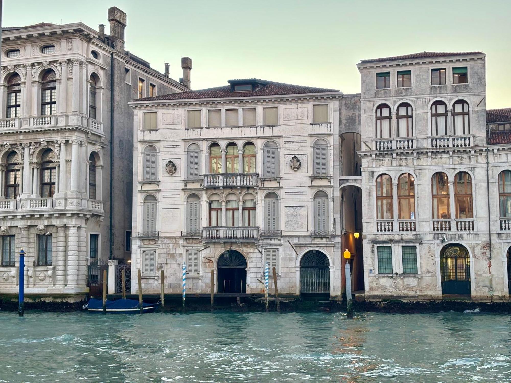 Il Giardino Segreto Di Monty Don Sul Canal Grande * Venise