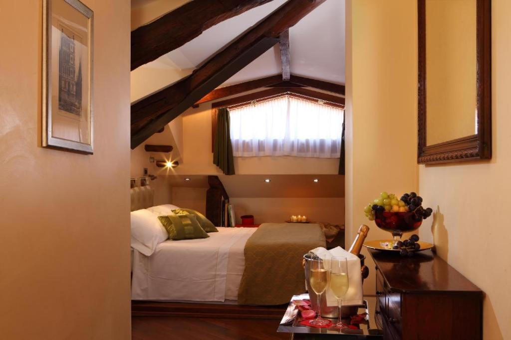 Accademia - Maravege 3* Venetië