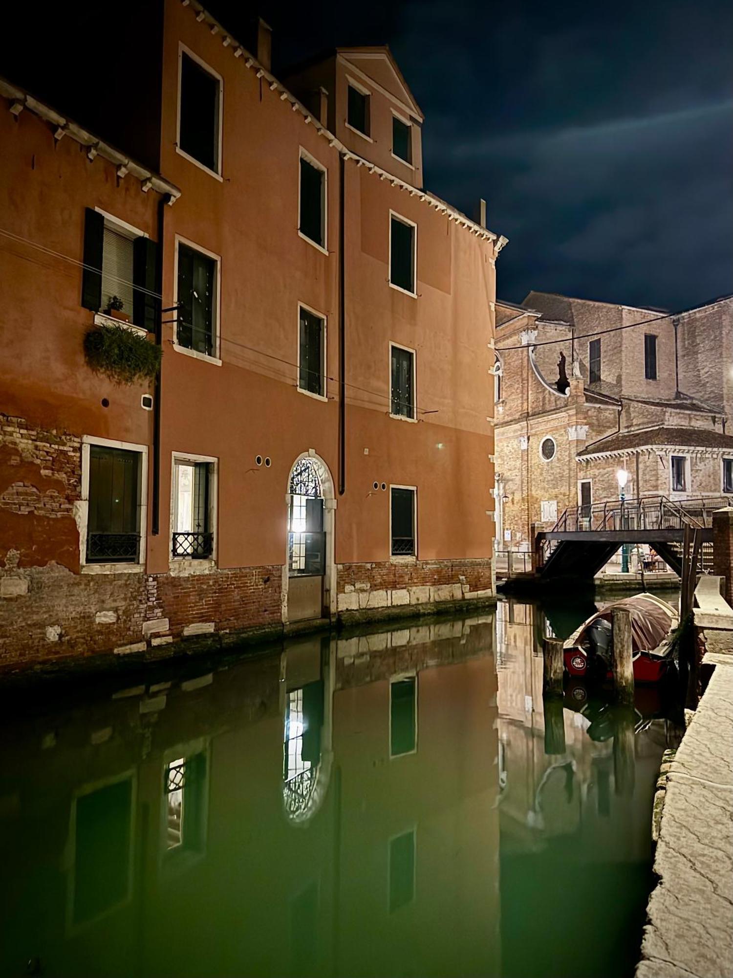 Ca Penini - Canal View Apartment *