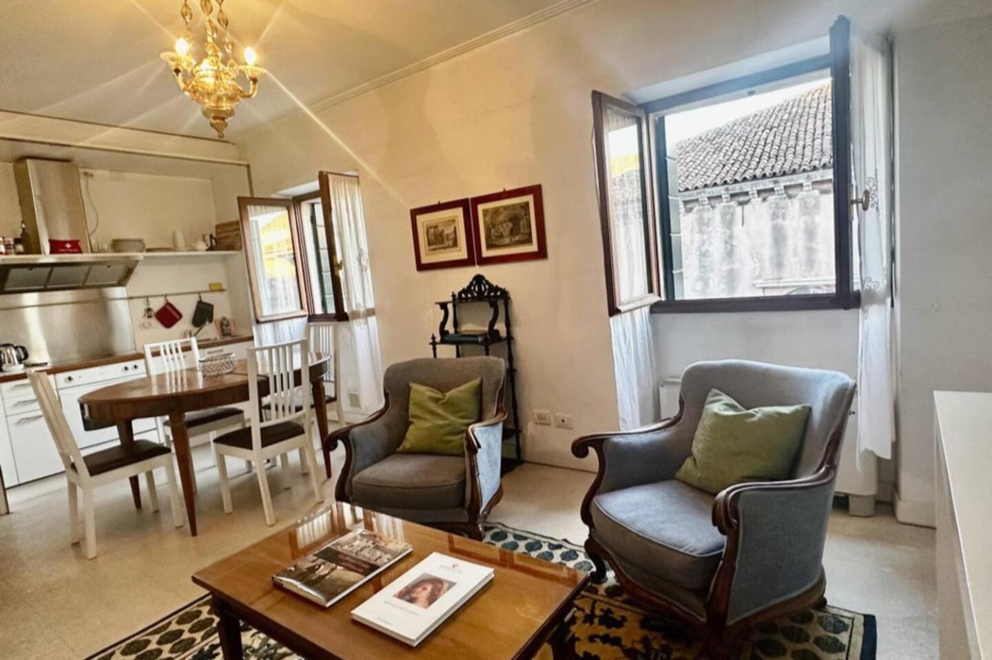 Aparthotel Palazzo Contarini Della Porta Di Ferro *