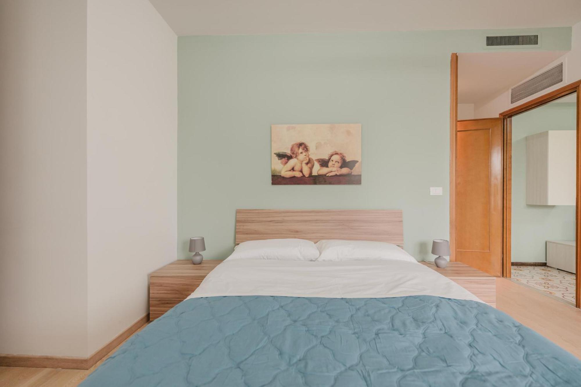 Viky Flat - 15 Min From & Free Parking Appartement