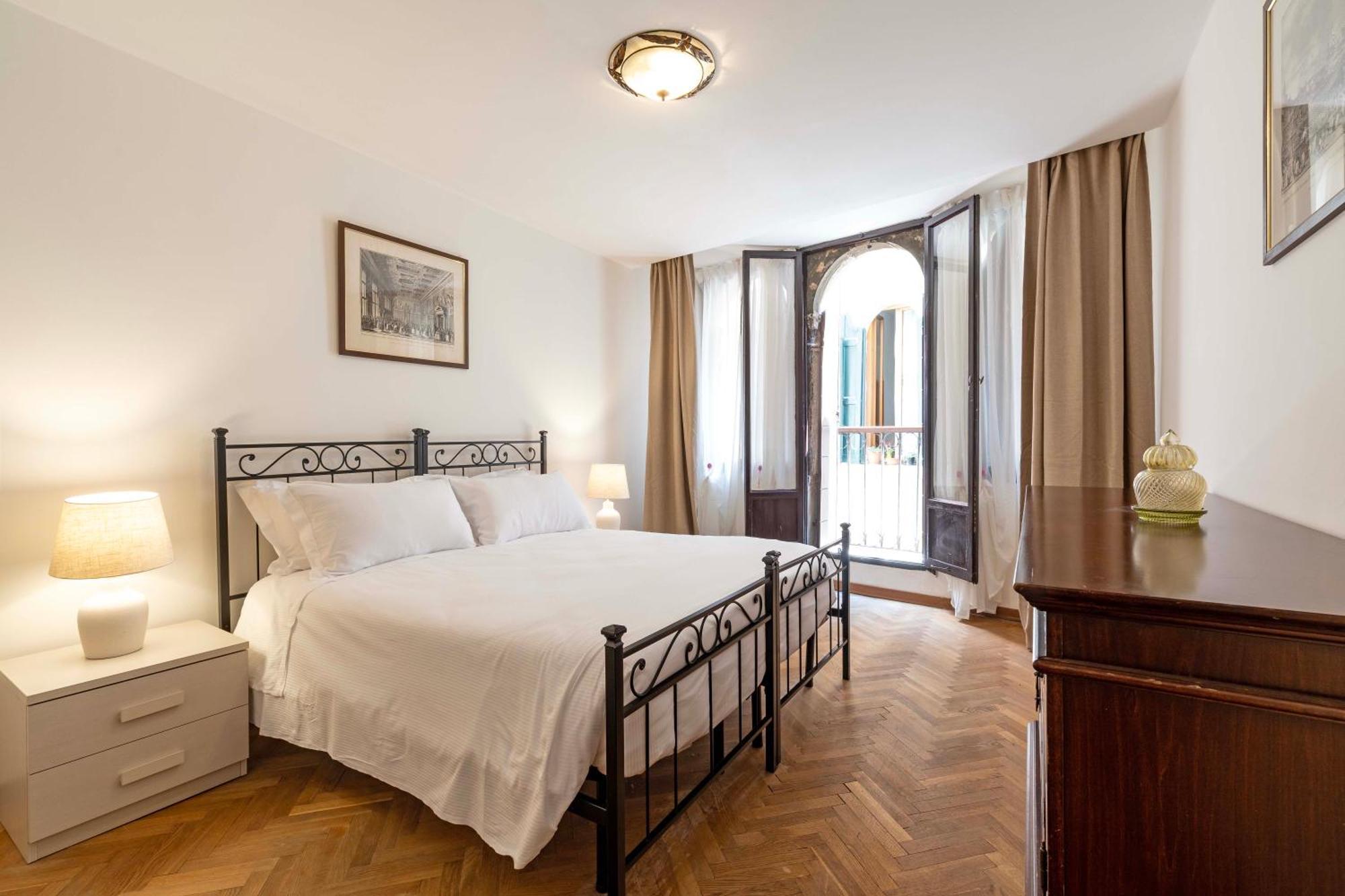 Apartment Torre Dell'orologio By Bricola *