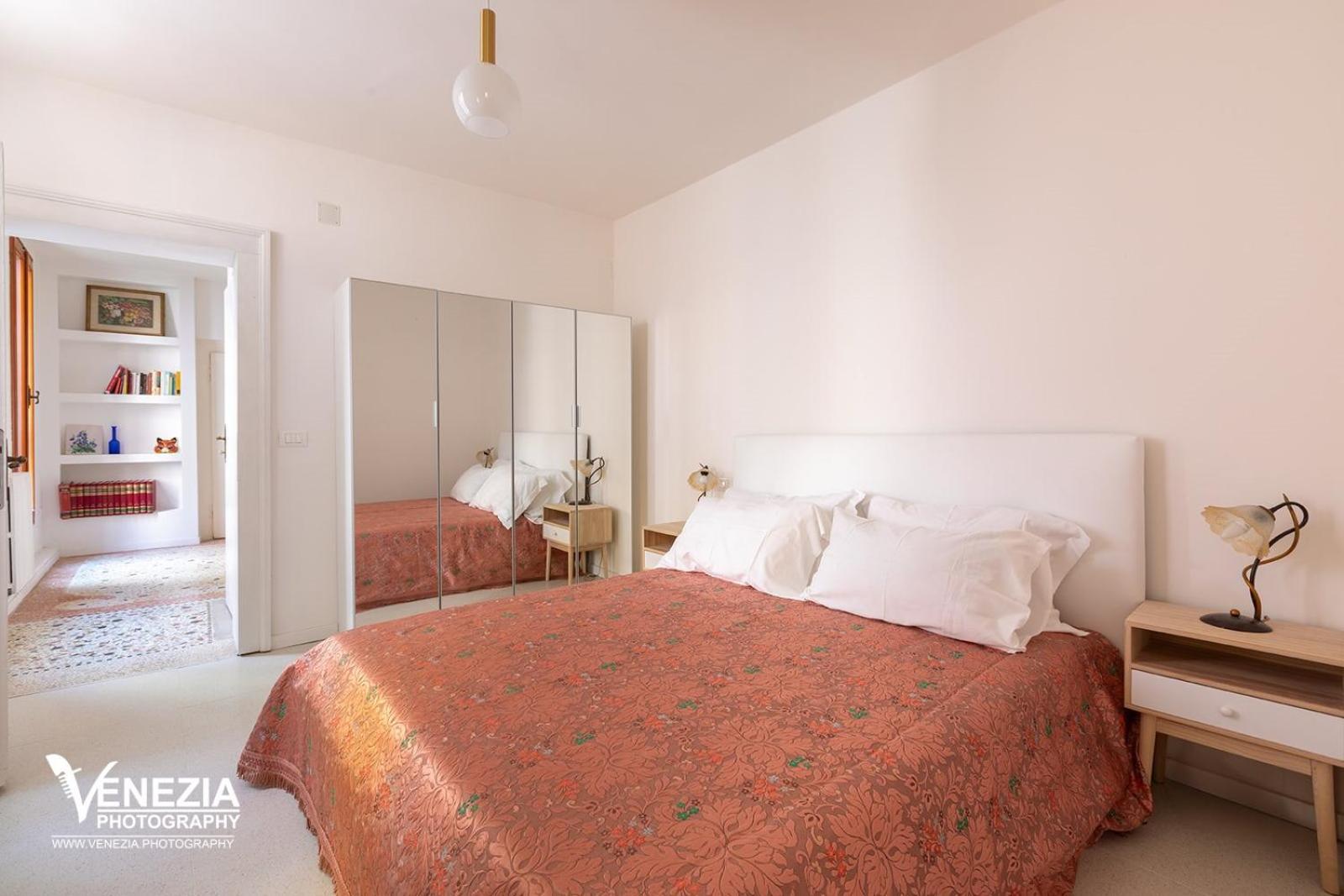 Ampia Casa A Due Passi Dalla Biennale Holiday home *