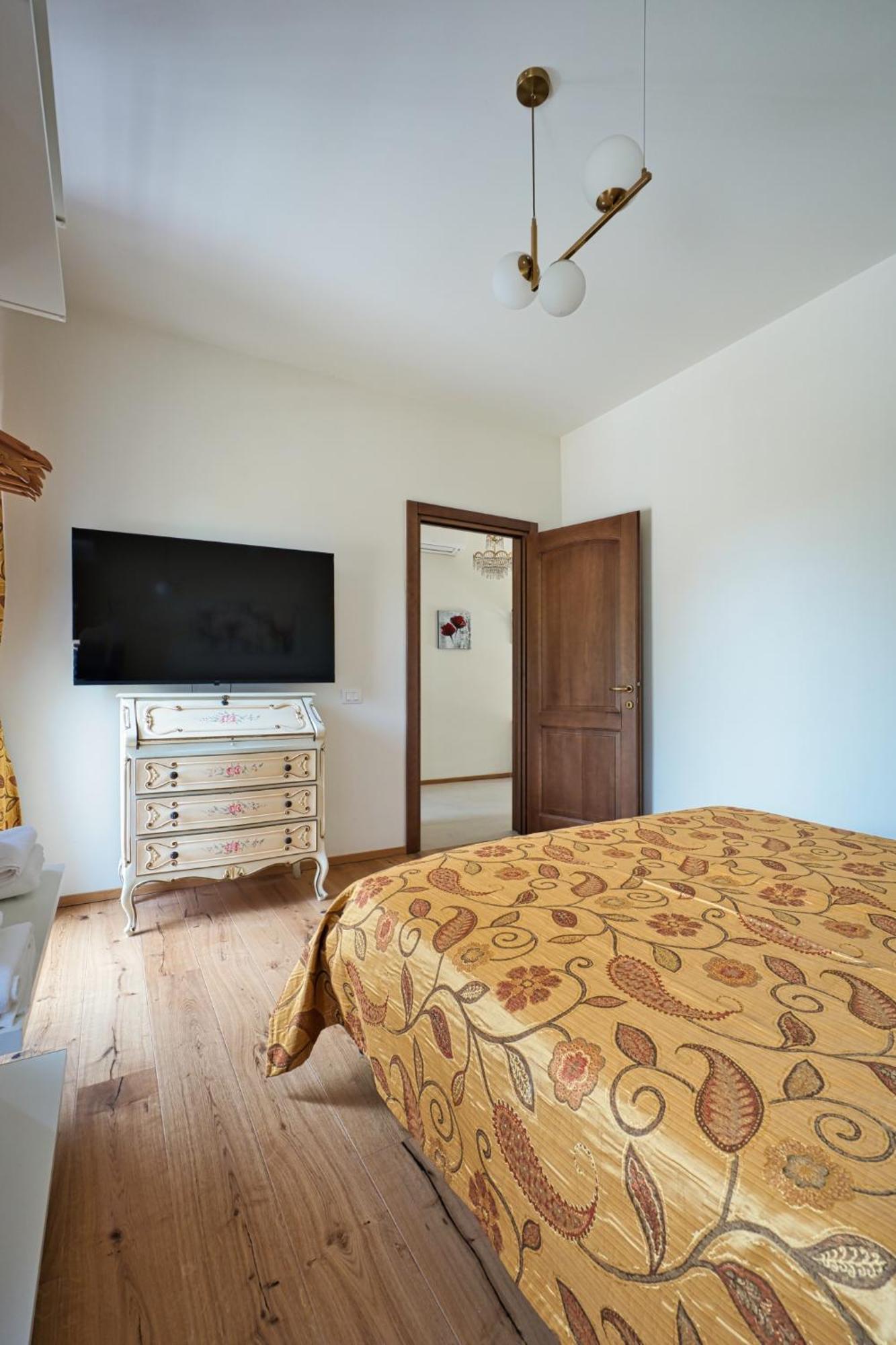 Romantic Garden Ap 2 Free Parking Hébergement de vacances Venise