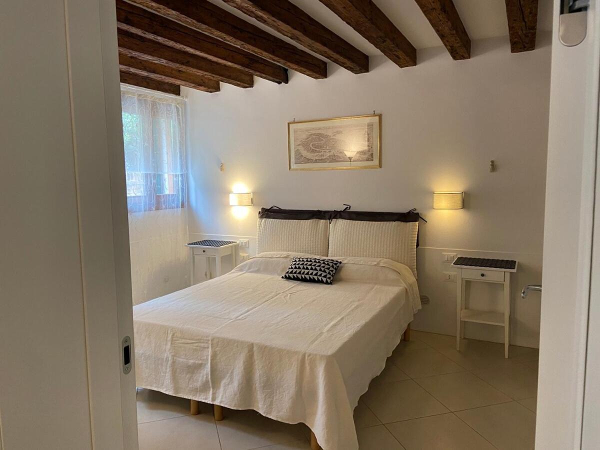 Black & White Home, An Oasis In The Center Appartamento *