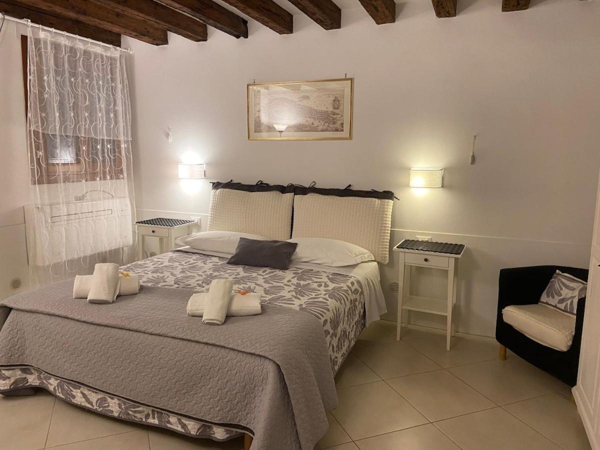 Black & White Home, An Oasis In The Center Appartamento *