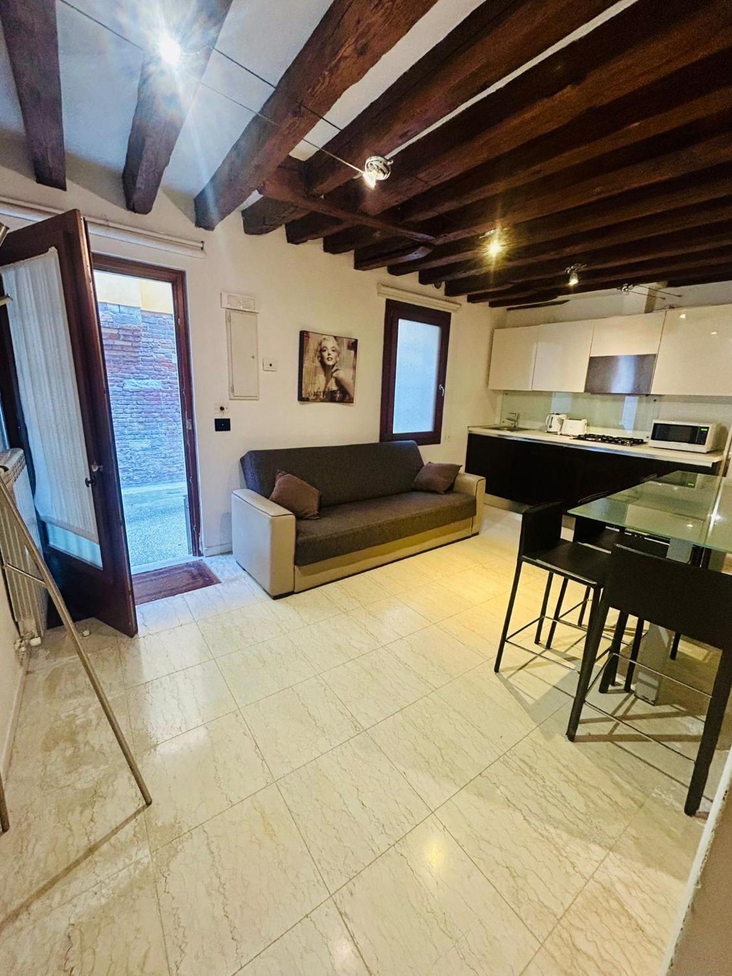 Ln Homes - Ca' Tiepolo Apartment Venice