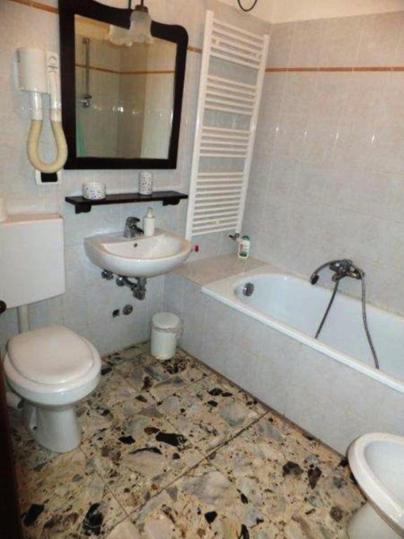 Ca Del Pozzo 3*