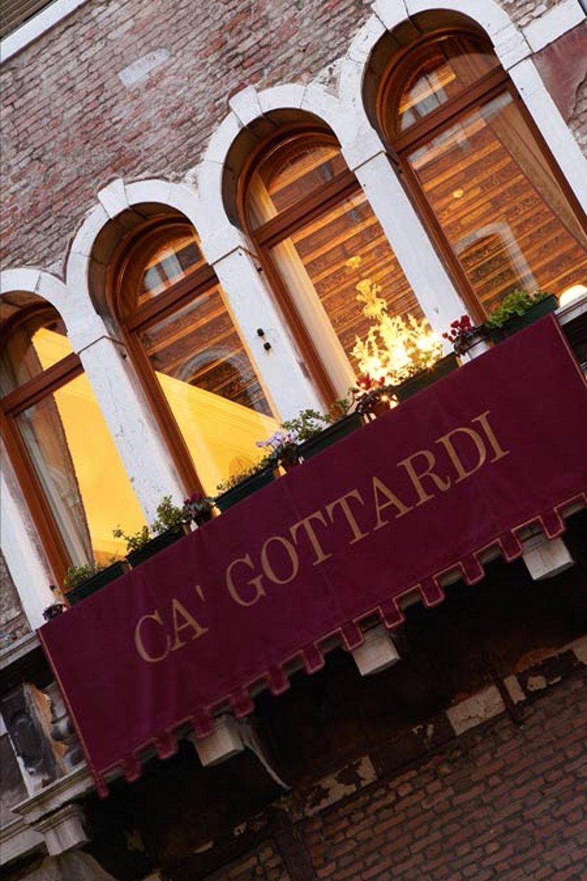 Couette-café Ca' Gottardi 3*