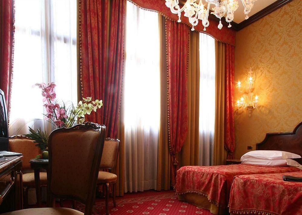Nh Santa Lucia Hotel Venise