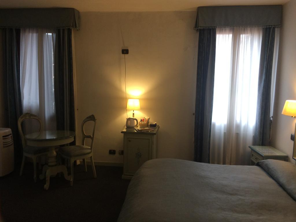 Guest house Ca Del Pozzo 3*