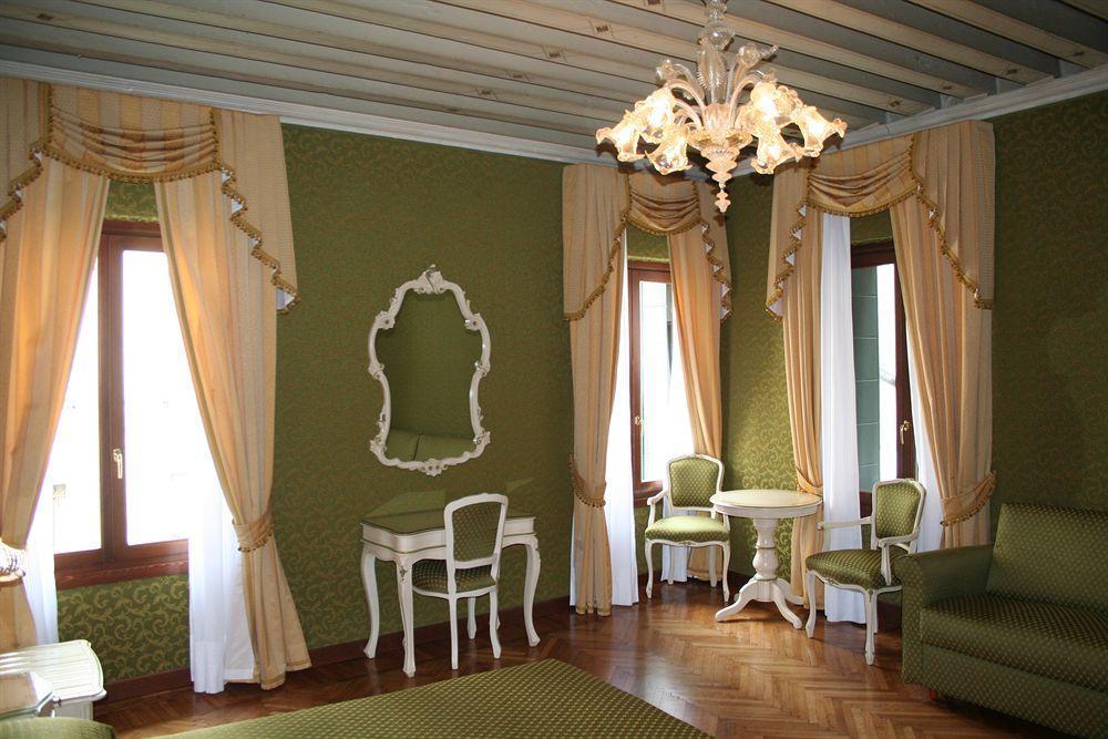 Gasthuis Palazzo Guardi 3*