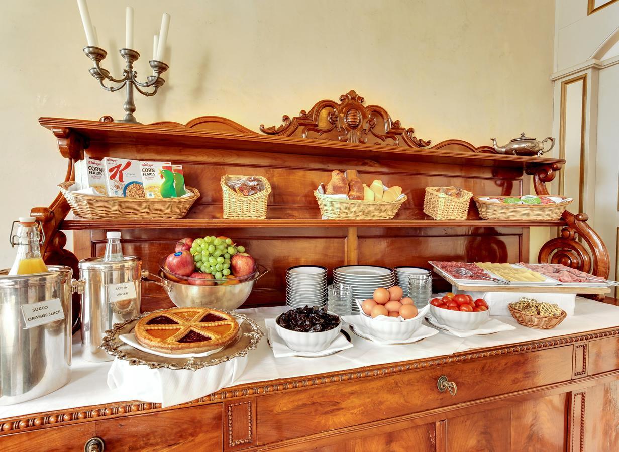 Palazzo Schiavoni Residenza D'epoca Affittacamere 3*